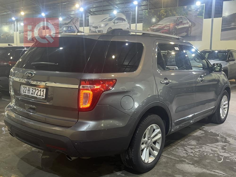 Ford Explorer